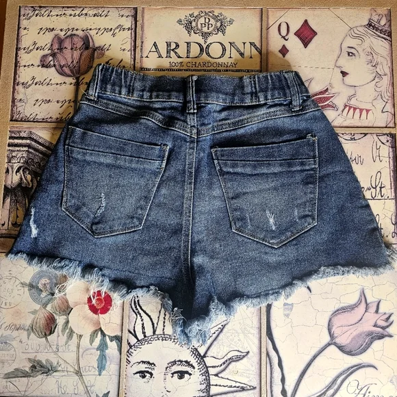 Sincerely Jules Elastic Waist Cut Off Jean Shorts - Picture 3 of 3